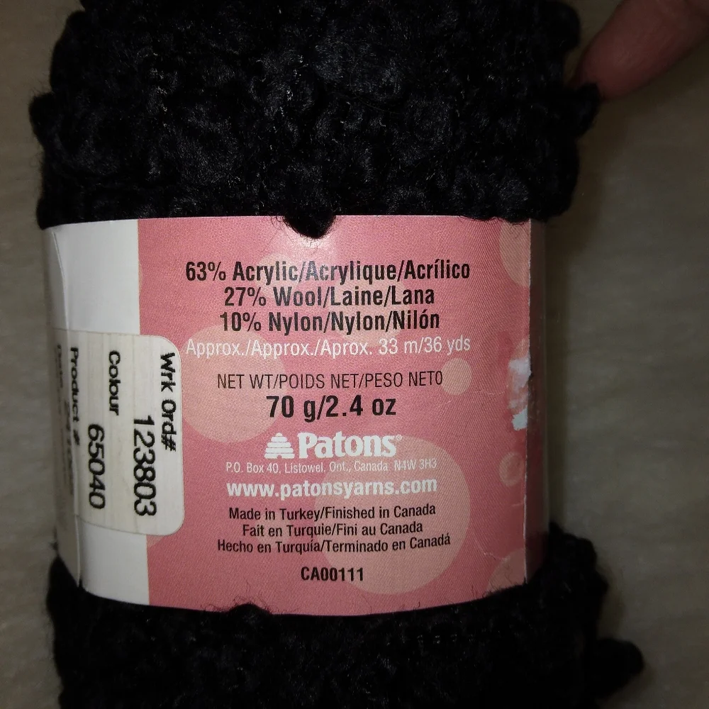 YARN Patons Pooch acrylic/wool/Nylon yarn in Black Sheep